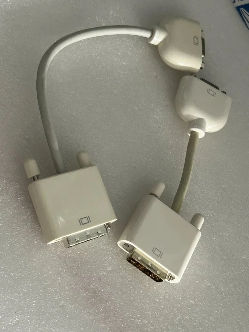 Genuine APPLE 603-8525 M8754GA DVI-VGA Display Adapter Used Tested Good